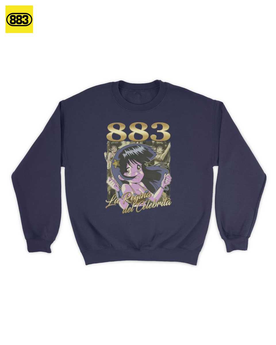 La Merch: Regina del Celebrità T-Shirt Retro Anime 883 | Abbigliamento Unisex Max Pezzali Anni '90 - immagine 2